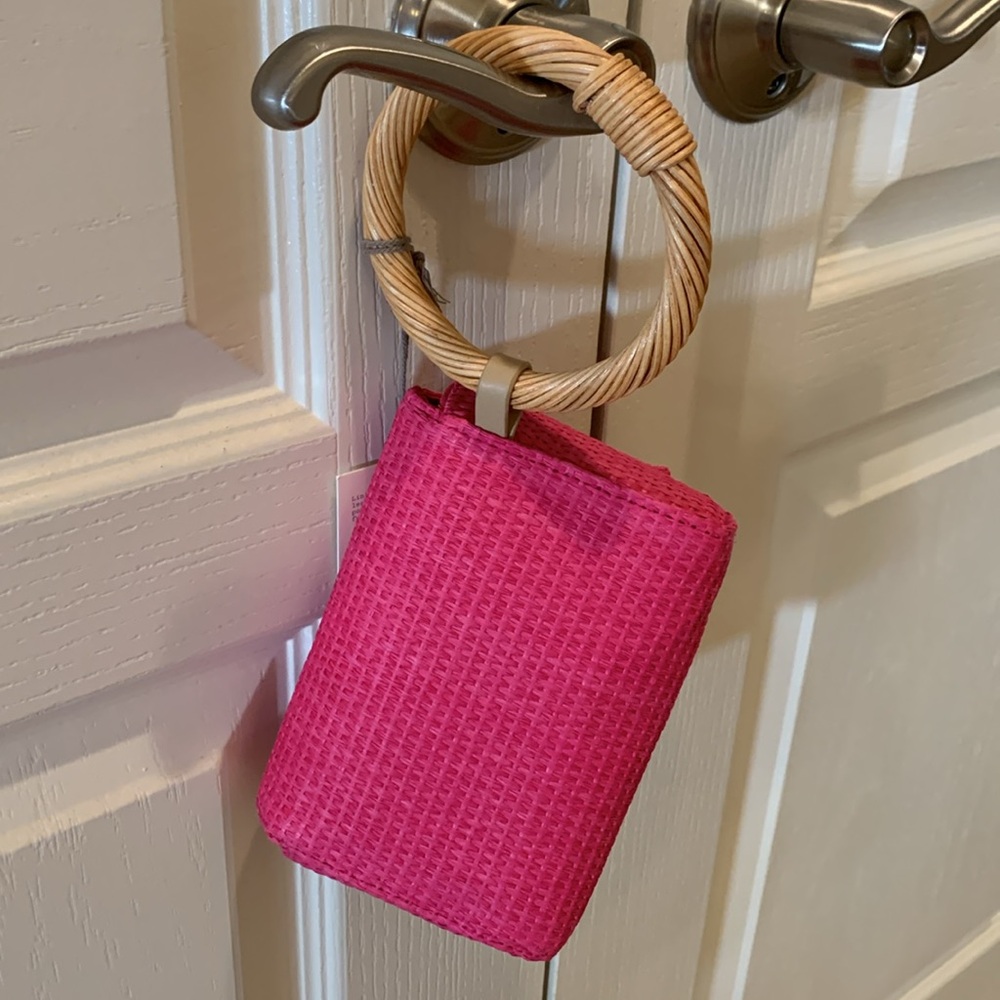 ๐ฉท a . new day Wristlet ๐ฉท - Picture 3 of 4